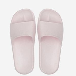 Women’s Slippers (Size 7 - 7.5) Light Pink